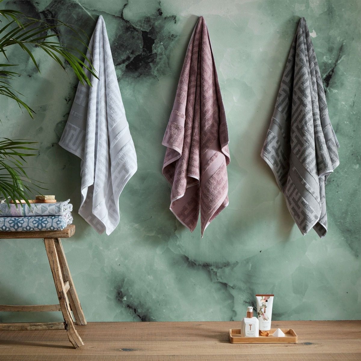 products ted baker towels main 3 1