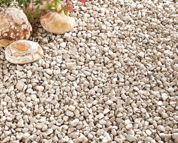 PROD 1007 Cotswold Stone Chippings Wet LS
